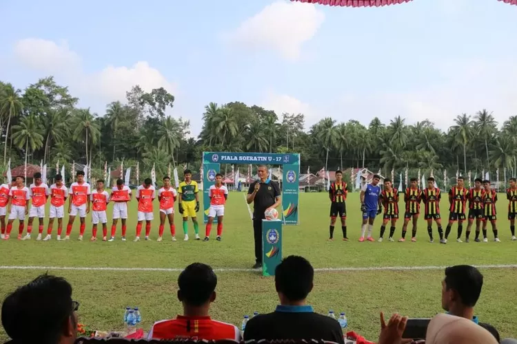 Kejuaraan Sepakbola Soeratin U-17 di Kota Pariaman Resmi Dibuka (Kominfo Kota Pariaman)
