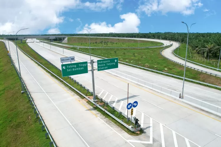 Jalan Tol Trans Sumatera Ruas Indrapura - Kisaran Sudah Dioperasikan dan Bisa Digunakan Seluruh Pengendara/Bpjt.pu.go.id