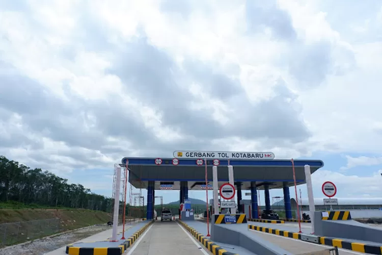 proyek jalan tol Lampung Aceh gagal tersambung alias dicoret dari Proyek Strategis Nasional (PSN) di tahun depan 2024 mendatang.
