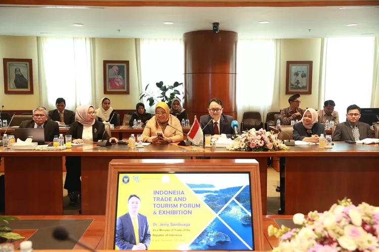 Wakil Menteri Perdagangan Jerry Sambuaga meyakini, Kuwait merupakan pasar ekspor potensial bagi Indonesia karena ini. 