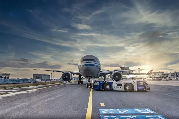 Konstruksi Bandara Internasional Dibangun Oleh PT Gudang Garam Tbk Capai 94,31 Persen: Siap Layani Keberangkatan Haji dan Umroh di 2024/IPixabay