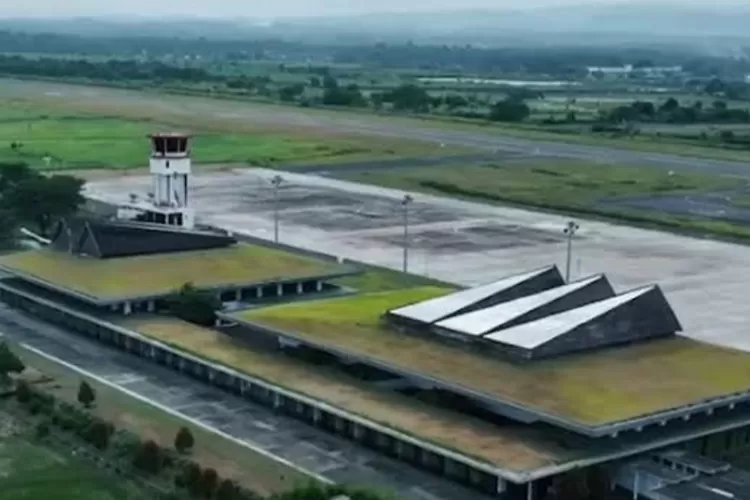 Bandara Kecil di Sumatera Barat ini Sudah Beroperasi Sejak 1980, Kabarnya akan Segera Ditenggelamkan?/ Mentawai