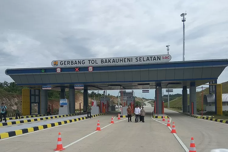 sejumlah ruas tol Trans Sumatera yang merupakan proyek strategis nasional atau PSN meliputi ruas proyek Tol Muara Enim Prabumulih ini dihentikan sementara oleh pemerintah pusat.