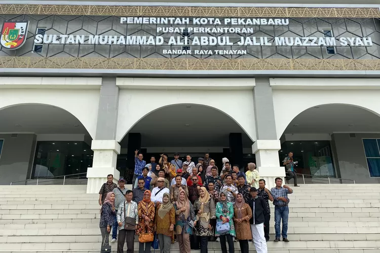 Perkuat Kerjasama, Diskominfo Bukittinggi Ajak Wartawan ke Pekanbaru (IST)