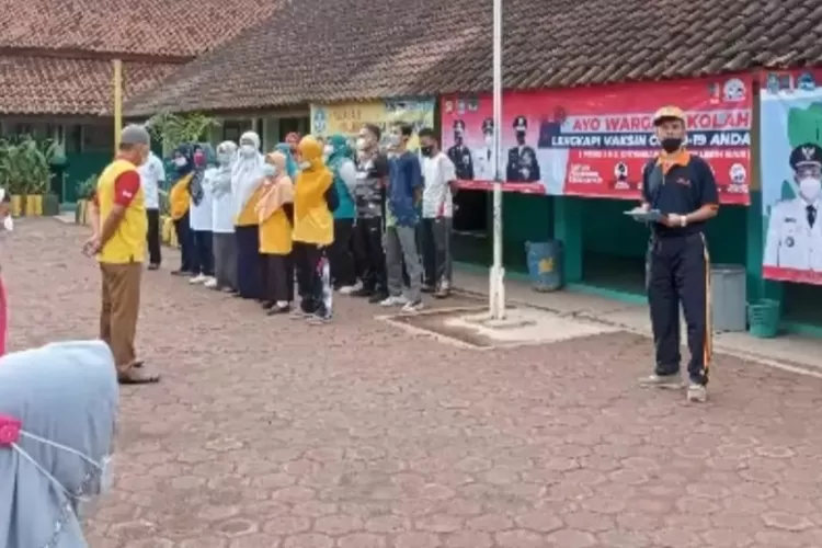 Bikin Kaget! Ini Dia Momen Hari Guru di Bekasi yang Jadi Malapetaka (Instagram.com/sdn_cimuningi)