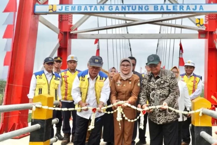 Selamat Tinggal Perahu Getek! Jembatan Gantung Senilai Rp10,27 Miliar Resmi Beroperasi di Indramayu/ Pu.go.id