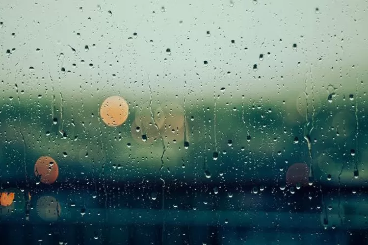 Illustrasi hujan ringan pada pagi hari (PIXABAY)