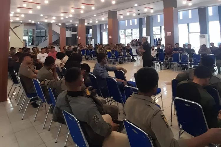 Pemko Padang Hadirkan Dr Aqua Dwipayana Sharing Komunikasi dan Motivasi bagi Anggota Satpol PP (Ist)