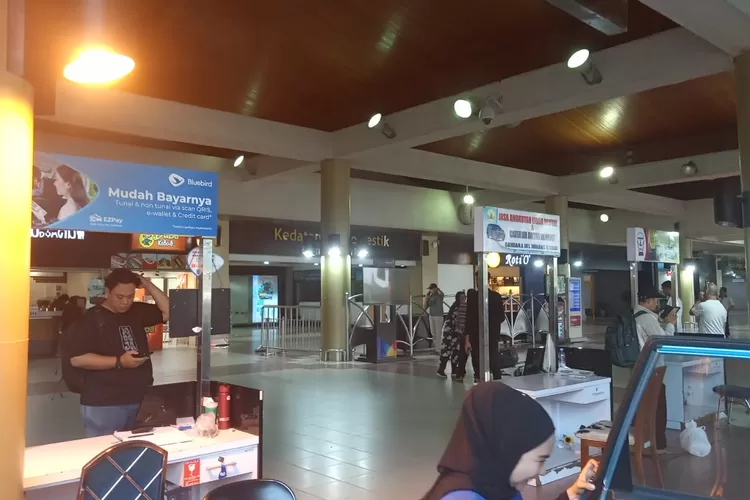 Suasana di Bandara Internasional Minangkabau tampak sepi. (Jefrimon/Harianhaluan.com)