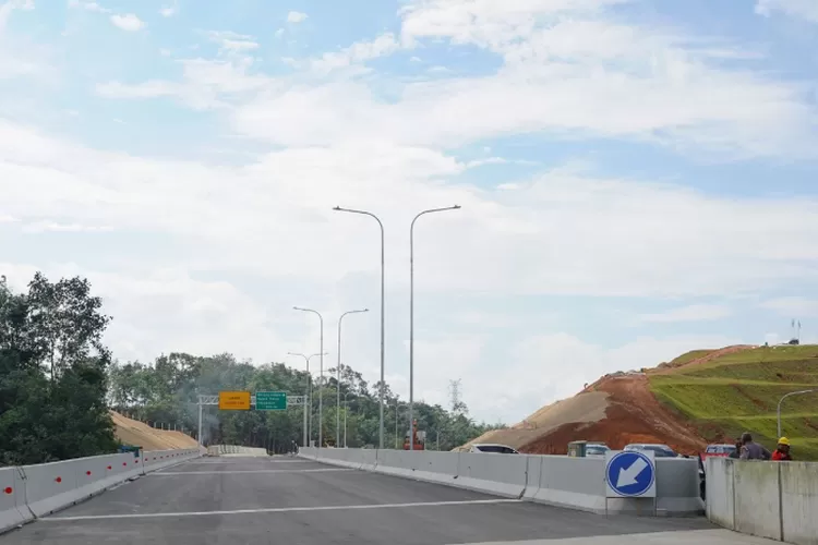 Konstruksi Sudah 94 Persen, Tol Bangkinang &ndash; Koto Kampar Sisakan 4 KM Lagi: Bisa Dilewati Saat Nataru (mediacenter.riau.go.id)