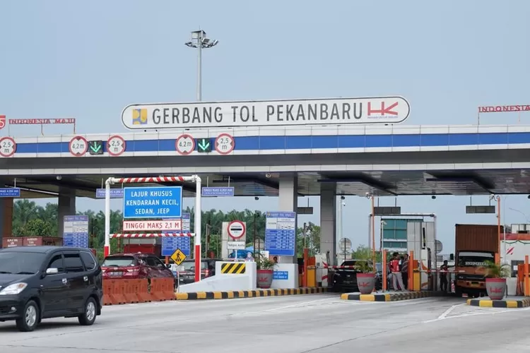 Ilustrasi arus lalu lintas pada jalan tol terbaru Provinsi Riau, Jalan Tol Banginang-Pangkalan yang dioperasikan selama libur Nataru (Dok: Hutama Karya)