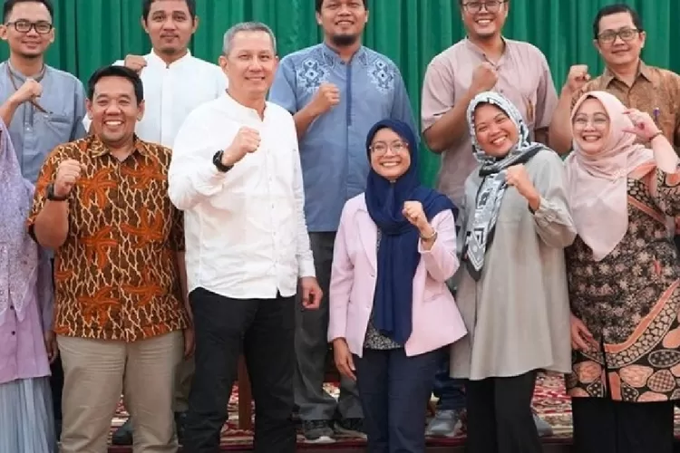 Politeknik Negeri Padang (PNP) menggelar acara berjudul &quot;Sharing Session: Strategi Sukses lnterview LPDP dan Tips Melamar Beasiswa Luar Negeri&quot;.  (Humas PNP )