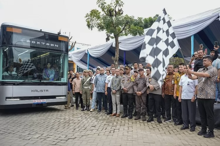 Masyarakat Medan antusias dengan Bus Listrik Gratis (portal.pemkomedan.go.id)