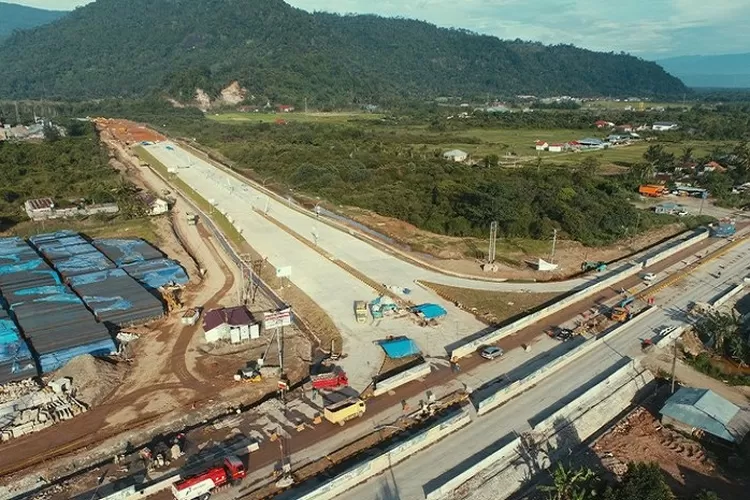 Pembangunan Jalan Tol Padang-Sicincin akan selesai (topkonstruksi.com)