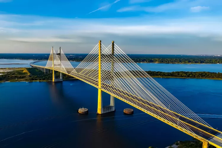 Jembatan Terpanjang Sungai Pakning-Pulau Bengkalis (Pexels.com/@Pixabay)