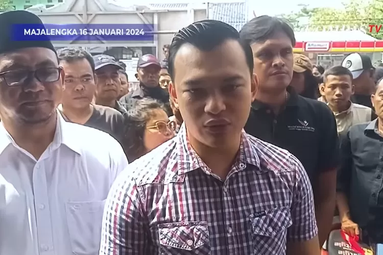 Setelah Maruarar Sirait, Sejumlah Kader PDIP Di Majalengka Juga Ikut ...