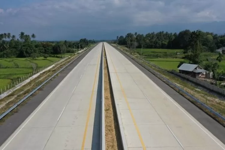 Ilustrasi jalan tol penghubung Lampung-Bengkulu yang sedang dipersiapakan oleh Pemkab Pesisir Barat. Jalan tol ini diusulkan dalam dua opsi jalur yang memungkinkan menajdi trase jalan tol (Dok: Kementerian PUPR)