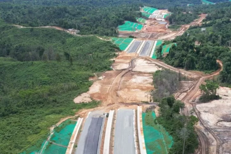 Jalan Tol Menuju Ibu Kota Nusantara (IKN) (Kementerian PUPR)