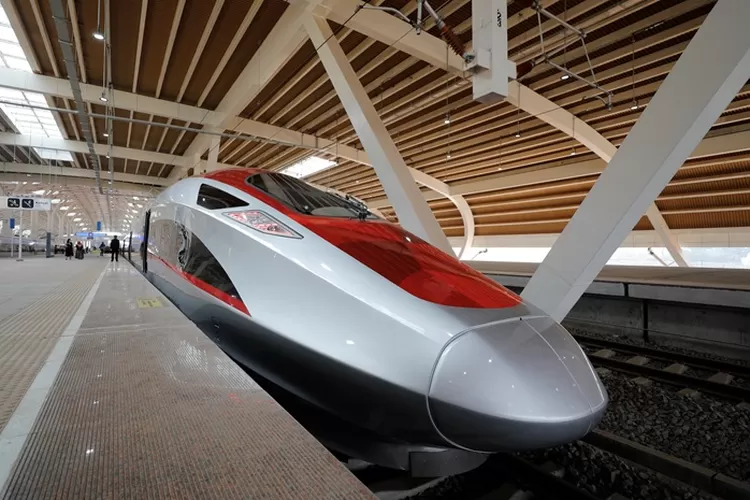 China-backed high-speed railway connecting Jakarta and Bandung called &quot;Whoosh&quot; is parked at Halim station in Jakarta,&nbsp;Indonesia, October 2, 2023. REUTERS/Willy Kurniawan (WILLY KURNIAWAN)
