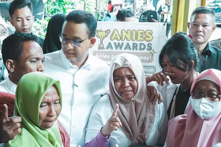Anies Baswedan anggap permasalahan warga Kampung Bayam harus segera dituntaskan (Instagram @aniesbaswedan)