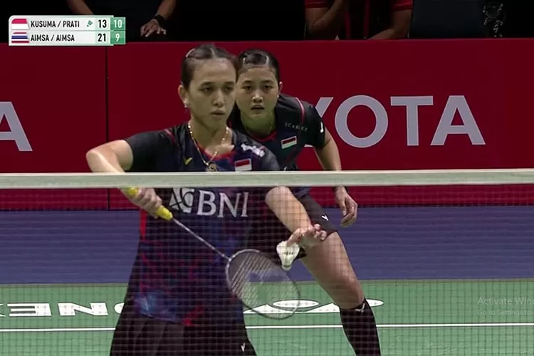 Pasangan ganda putri Indonesia, Febriana Dwipuji Kusuma dan Amalia Cahaya Pratiwi gagal meraih tiket final Thailand Masters 2024 setelah dikalahkan wakil tuan rumah. (Tangkapan layar/live streaming BWF TV)