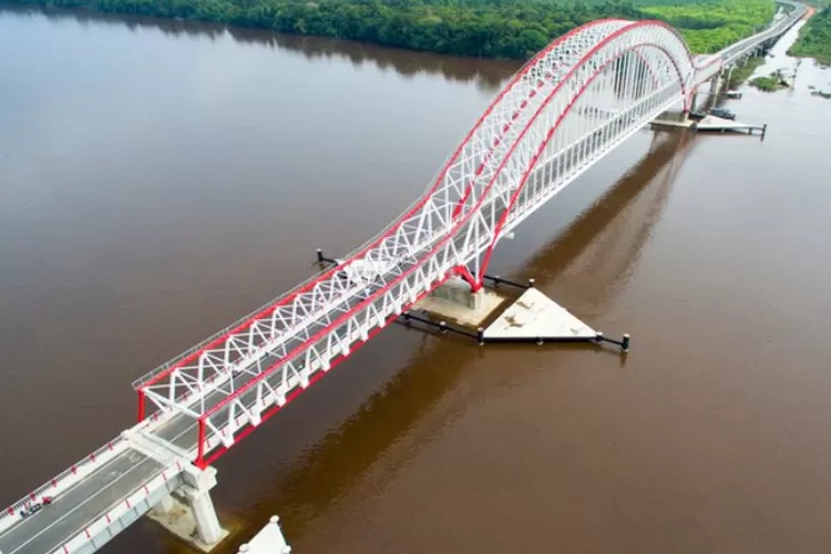 Jembatan Tayan Kalimantan Barat (Twitter @KemenPU)