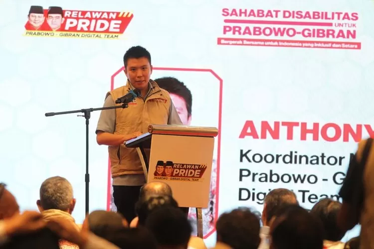 Kooordinator PRIDE Anthony Leong dalam acara Sahabat Disabilitas untuk Prabowo &ndash; Gibran di Ballroom Hotel Ambarha, Jakarta pada Selasa, 6 Februari 2024.  (dok. PRIDE)