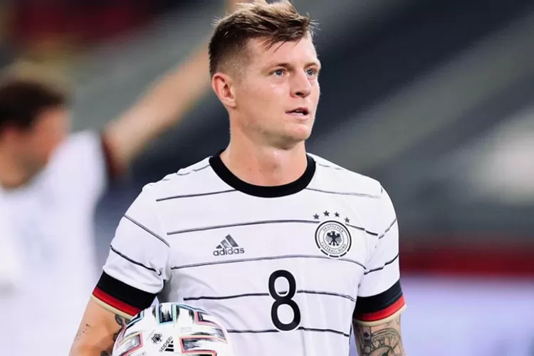 Toni Kroos Bersama Timnas Sepakbola Jerman (Instagram @toni.kr8s)
