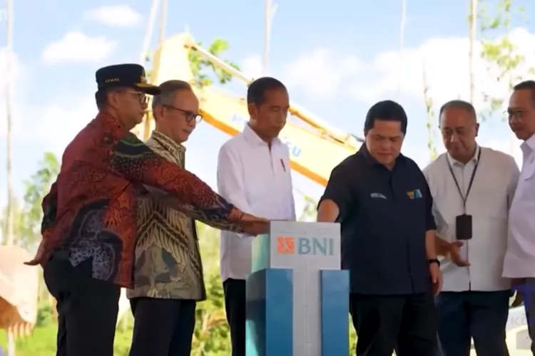 Kunjungan kerja Presiden Joko Widodo di Kalimantan Timur meliputi Ibu Kota Negara (IKN) Nusantara, yang mencakup serangkaian groundbreaking gedung perbankan.