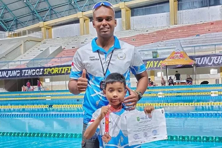 Atlet Renang Kota Pariaman Raih Medali Perunggu di Kejuaraan Riau Aquatic Junior Sprint V 2024 (Kominfo Kota Pariaman)