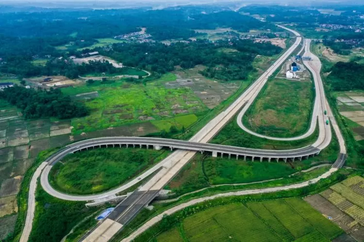 Ilustrasi pembangunan jalan tol terpanjang se-Indonesia ynag dikabarkan prosesnya kembali dilanjutkan di tahun 2024 ini. (Dok: Dinas PUPRP, Parigi Mutong)