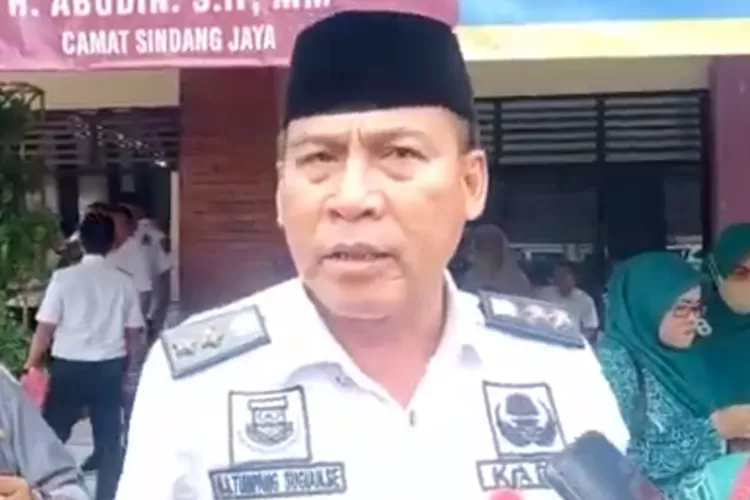 Sosok Kepala Desa Wanakerta Tumpang Sugian (Channel YouTube About Sinjay)