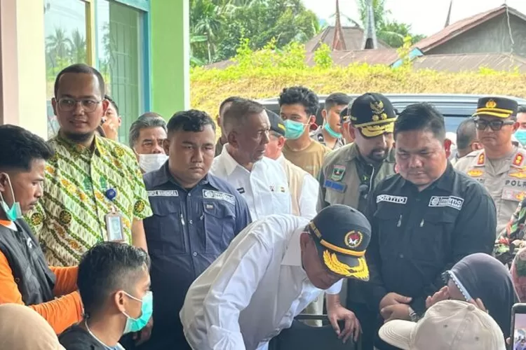 Pasca Banjir dan Tanah Longor, Dua Menteri Datang ke Pesisir Selatan (Kominfo Pesisir Selatan)
