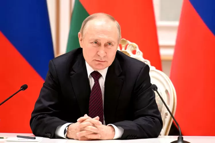 Vladimir Putin Raih Kemenangan Telak dalam Pemilu Rusia (reuters.com)
