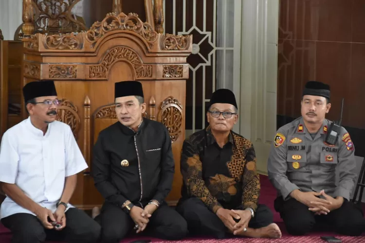 Perdana Digelar, Wawako Ekos Albar Buka 'Syiar Islam' Masjid Al Muqarrabin Nanggalo (Humas Pemko Padang )
