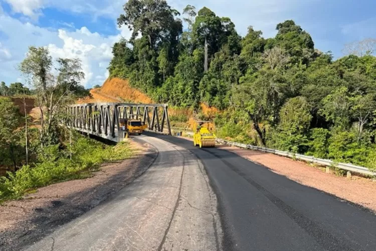 Pembangkit Akses Baru antara Kalimantan Barat dan Kalimantan Timur (Mitrapol.com)