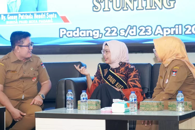 Bunda PAUD Kota Padang, Genny Hendri Septa Sebut Guru Berperan Sampaikan Pengetahuan Pencegahan Stunting  (Humas Pemko Padang )