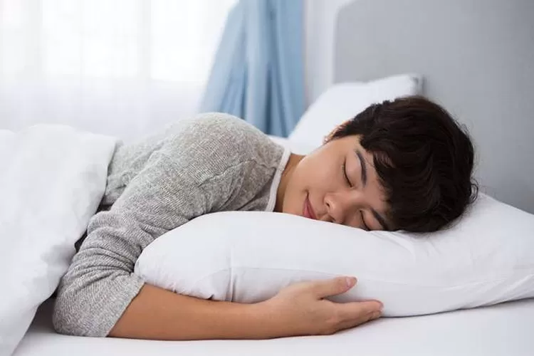 Kurang tidur bisa meningkatkan risiko diabetes (Freepik)