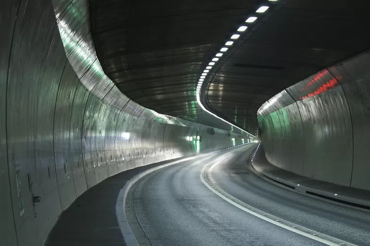 Ilustrasi terowongan jalan tol bergaya eropa yang akan hadir di proyek Jalan Tol Trans Sumatera (JTTS) yang mengkoneksikan Bengkulu dan Palembang, Sumatera Selatan. (Dok: World Construction Network)