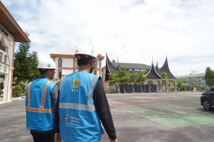 Jelang Keberangkatan Jamaah Haji 1445H, PLN Pastikan Pasokan Listrik Andal di Embarkasi Kota Padang (Humas PLN )
