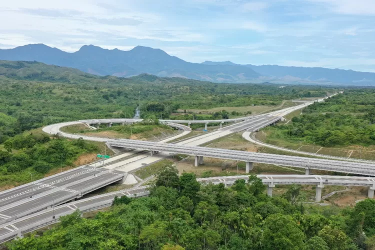 Pengembangan mega proyek Jalan Tol Trans Sumatera