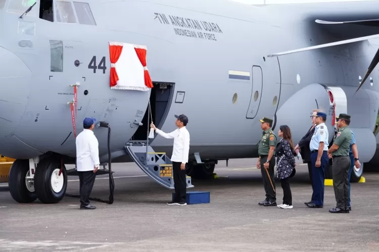 Unit C-130J-30 Super Hercules yang Tiba di Lapangan Udara Halim Perdanakusuma, Jakarta