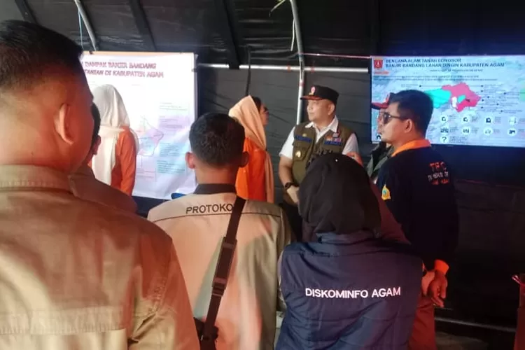 Pemko Padang Hantarkan Bantuan untuk Korban Banjir Bandang Agam (Humas Pemkab Agam )