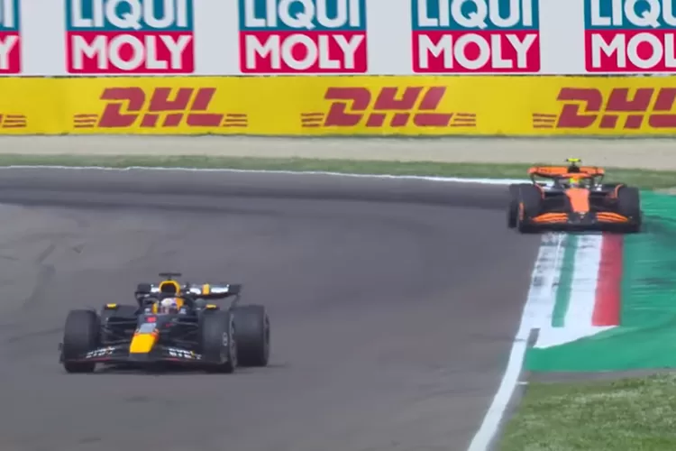 Persaingan Max Verstappen dengan Lando Norris dalam F1 GP Emilia Romagna 2024 (Formula 1)