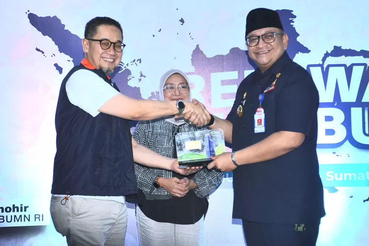 Pj Wako Padang Andree Algamar apresiasi Program Relawan Bakti BUMN Batch V (Humas Pemko Padang )
