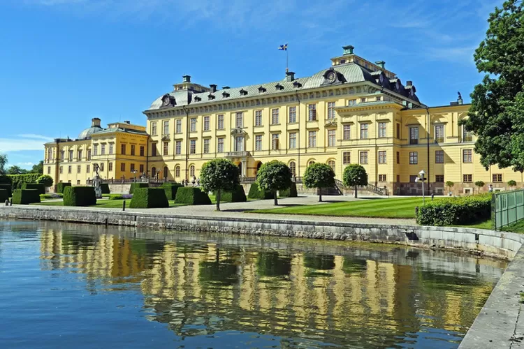 Intip Kecanggihan Istana Negara dengan Kaca Anti Peluru (Pixabay.com/@hpgruesen)