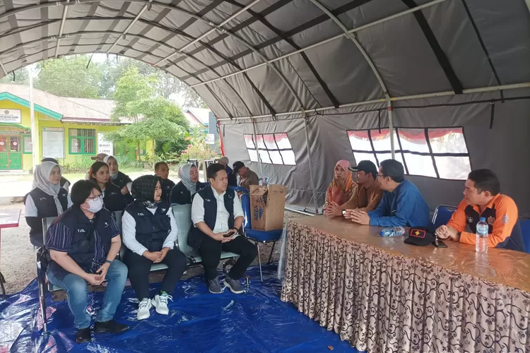 Bantuan Darurat Banjir Bandang Lahar Dingin, Garuda Indonesia Berikan Solusi Kemanusiaan untuk Kabupaten Agam (Humas Pemkab Agam)
