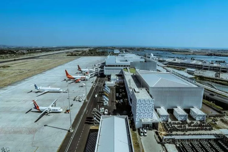Dua Bandara Internasional di Jawa Tengah (jateng) turun kelas . (ahmadyani-airport.com)