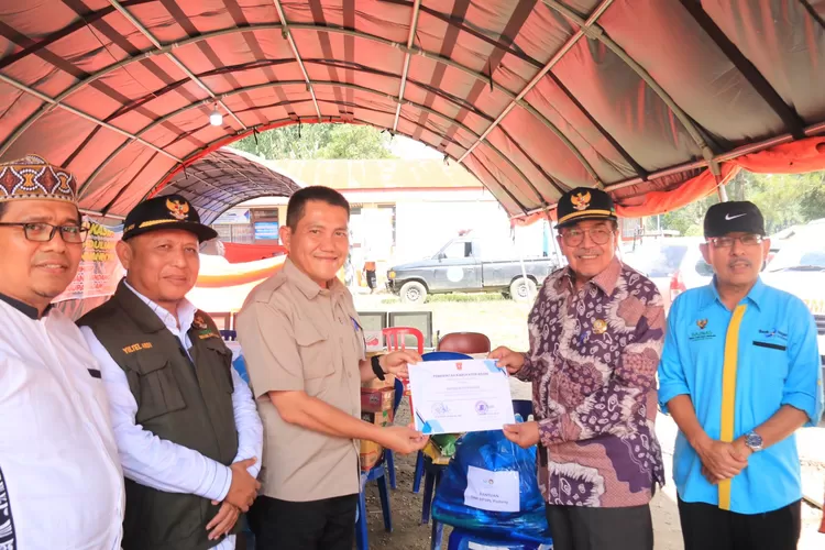 Baznas Kota Padang Salurkan Bantuan dari Muzakki untuk Korban Bencana Banjir Lahar Dingin di Kabupaten Agam (Humas Pemkab Agam )