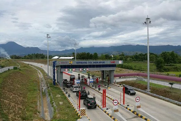 PT Hutama Karya (Persero) akan menyelesaikan pembangunan dua ruas Jalan Tol Trans-Sumatera (JTTS) yakni Tol Sigli-Banda Aceh (Sibanceh) maupun Tol Kuala Tanjung-Tebing Tinggi-Parapat (Kutepat).